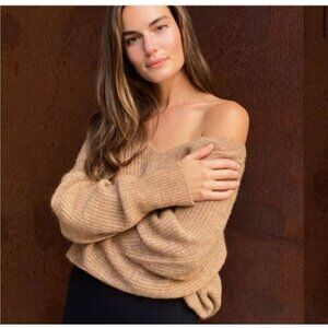 Aritzia Group by Babaton Tessin Sweater Size M